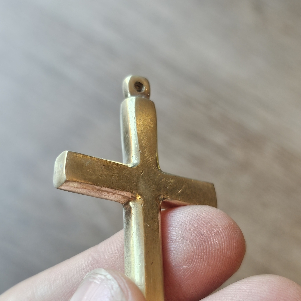 Beautiful Solid Brass Gold Colored Cross Pendent - image 5